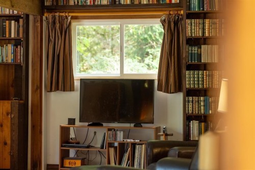 22 Brighton Beach, North Vancouver, BC 