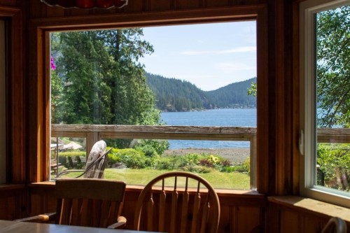 22 Brighton Beach, North Vancouver, BC 