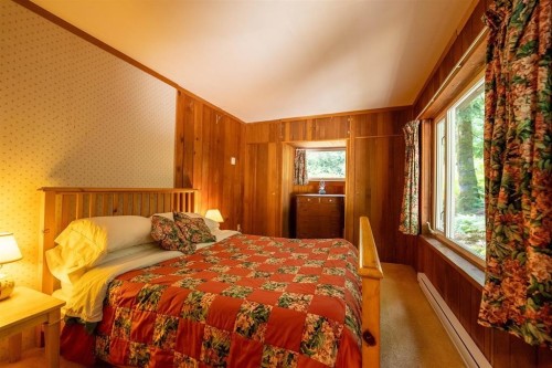 22 Brighton Beach, North Vancouver, BC 