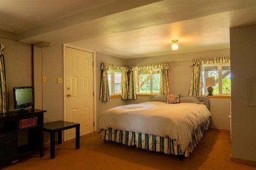 22 Brighton Beach, North Vancouver, BC 