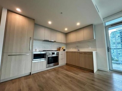 809-308 Alderson Avenue, Coquitlam, BC 