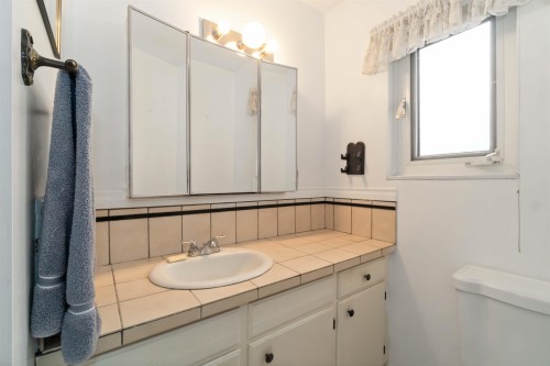 814 Kelvin Street, Coquitlam, BC 