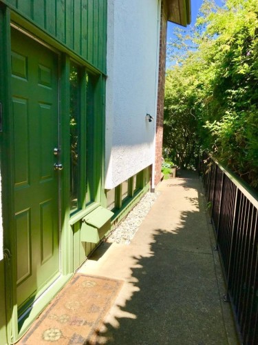 6486 Bruce Street, West Vancouver, BC 