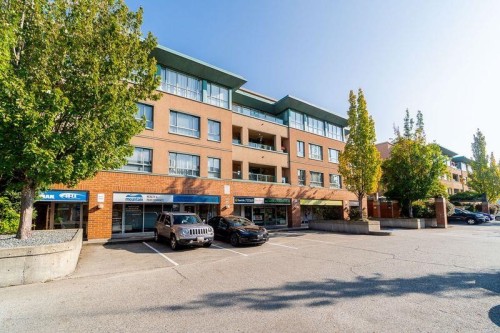 211-223 Mountain Highway, North Vancouver, BC 
