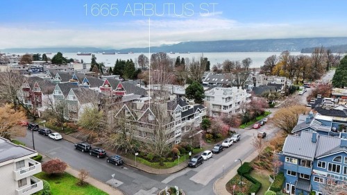 203-1665 Arbutus Street, Vancouver, BC 