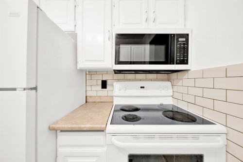 202-8707 Hudson Street, Vancouver, BC 