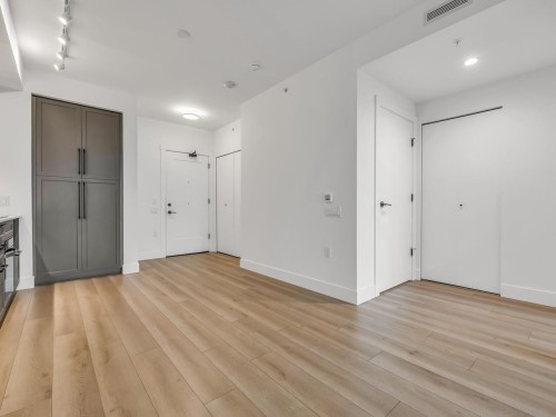 803-8750 University Crescent, Burnaby, BC 