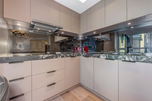 401-4557 Blackcomb Way, Whistler, BC 