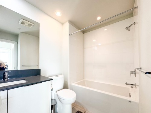 404-3289 Riverwalk Avenue, Vancouver, BC 