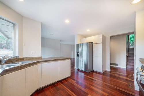 5456 Keith Road, West Vancouver, BC 