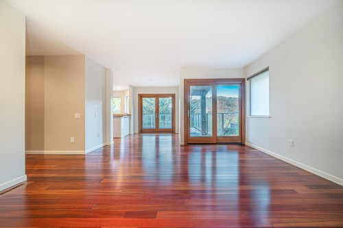 5456 Keith Road, West Vancouver, BC 