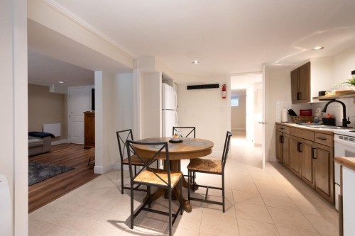 1050 11Th Street, West Vancouver, BC 