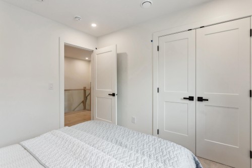 101-1038 Delestre Avenue, Coquitlam, BC 