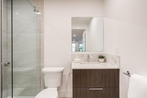 110-2085 1St Avenue E, Vancouver, BC 