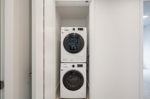 110-2085 1St Avenue E, Vancouver, BC 