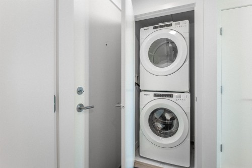 1306-7683 Park Crescent, Burnaby, BC 