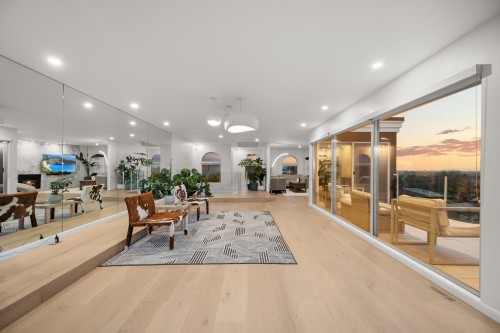 4863 Cambridge Street  Burnaby, BC V5C 1H9