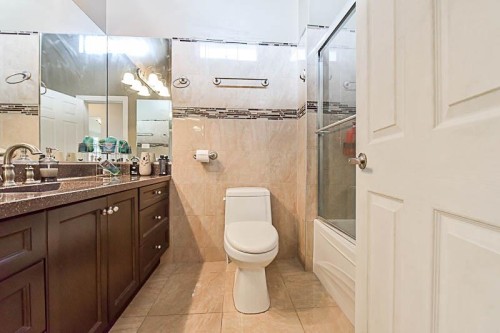 1335-1337 Kamloops Street, New Westminster, BC 