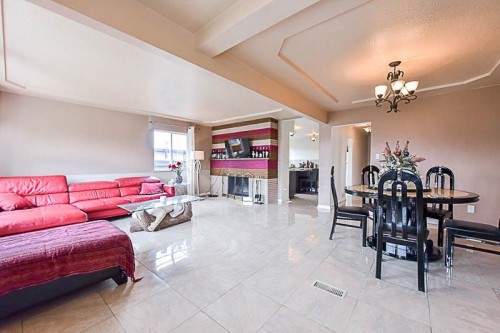 1335-1337 Kamloops Street, New Westminster, BC 