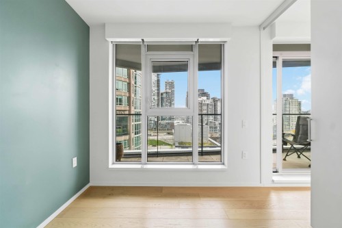 1002-889 Pacific Street, Vancouver, BC 