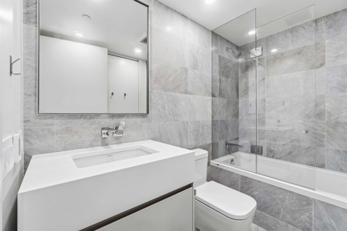 1002-889 Pacific Street, Vancouver, BC 