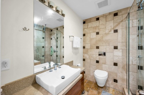 4066 Norwood Avenue, North Vancouver, BC 