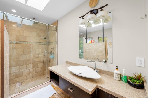 4066 Norwood Avenue, North Vancouver, BC 