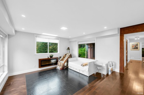 4066 Norwood Avenue, North Vancouver, BC 