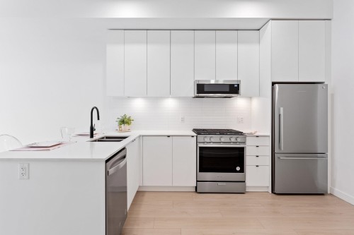 108-2345 Rindall Avenue, Port Coquitlam, BC 