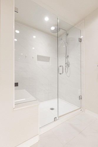 304-3096 Windsor Gate, Coquitlam, BC 