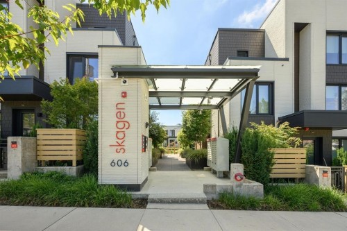 202-606 Foster Avenue  Coquitlam, BC V6J 0L5