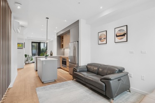 202-606 Foster Avenue, Coquitlam, BC 