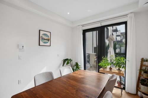 202-606 Foster Avenue, Coquitlam, BC 