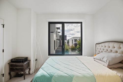 202-606 Foster Avenue, Coquitlam, BC 