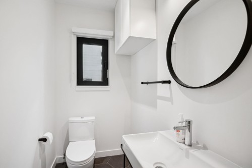 202-606 Foster Avenue, Coquitlam, BC 