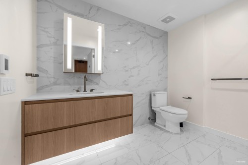 211-6833 Pearson Way, Richmond, BC 