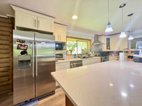 23551 132 Avenue, Maple Ridge, BC 