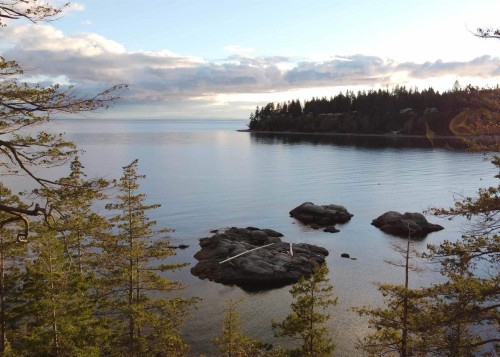 7643 Cove Beach Road, Halfmoon Bay, BC 