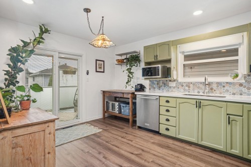 658 Pender Place, Port Coquitlam, BC 