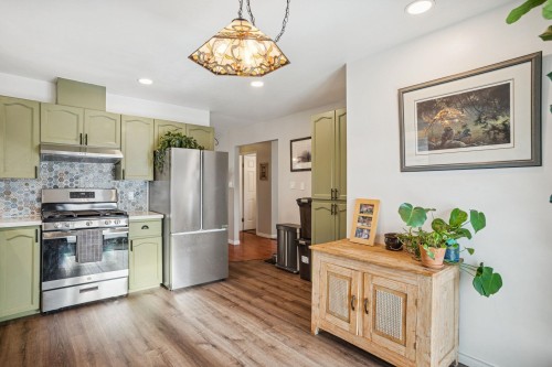 658 Pender Place, Port Coquitlam, BC 