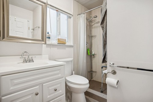 658 Pender Place, Port Coquitlam, BC 