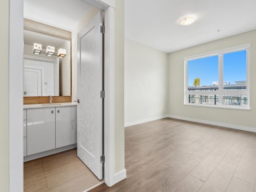 401-23233 Gilley Road, Richmond, BC 