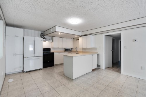 1895 Rosebery Avenue, West Vancouver, BC 