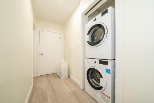 1895 Rosebery Avenue, West Vancouver, BC 