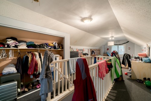 2715 16Th Avenue W, Vancouver, BC 