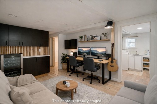 2715 16Th Avenue W, Vancouver, BC 