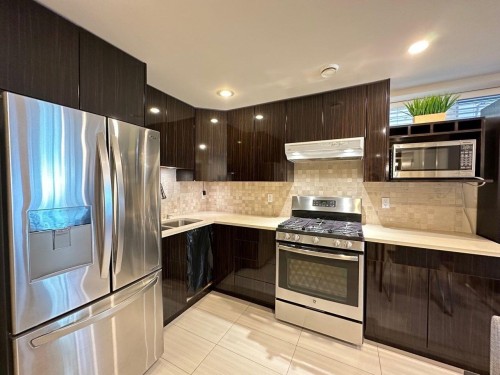 469 20Th Avenue W, Vancouver, BC 