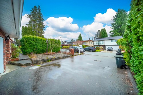951 Everett Crescent, Burnaby, BC 
