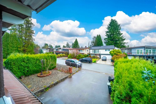 951 Everett Crescent, Burnaby, BC 