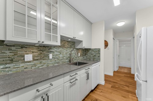 302-4758 53 Street, Delta, BC 